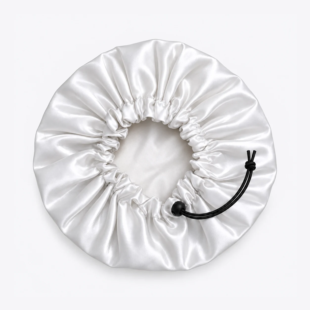 Round bonnet with adjustable buckle